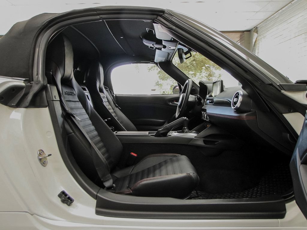 Used 2019 FIAT 124 Spider Abarth w/ Convenience Group RWD image 21