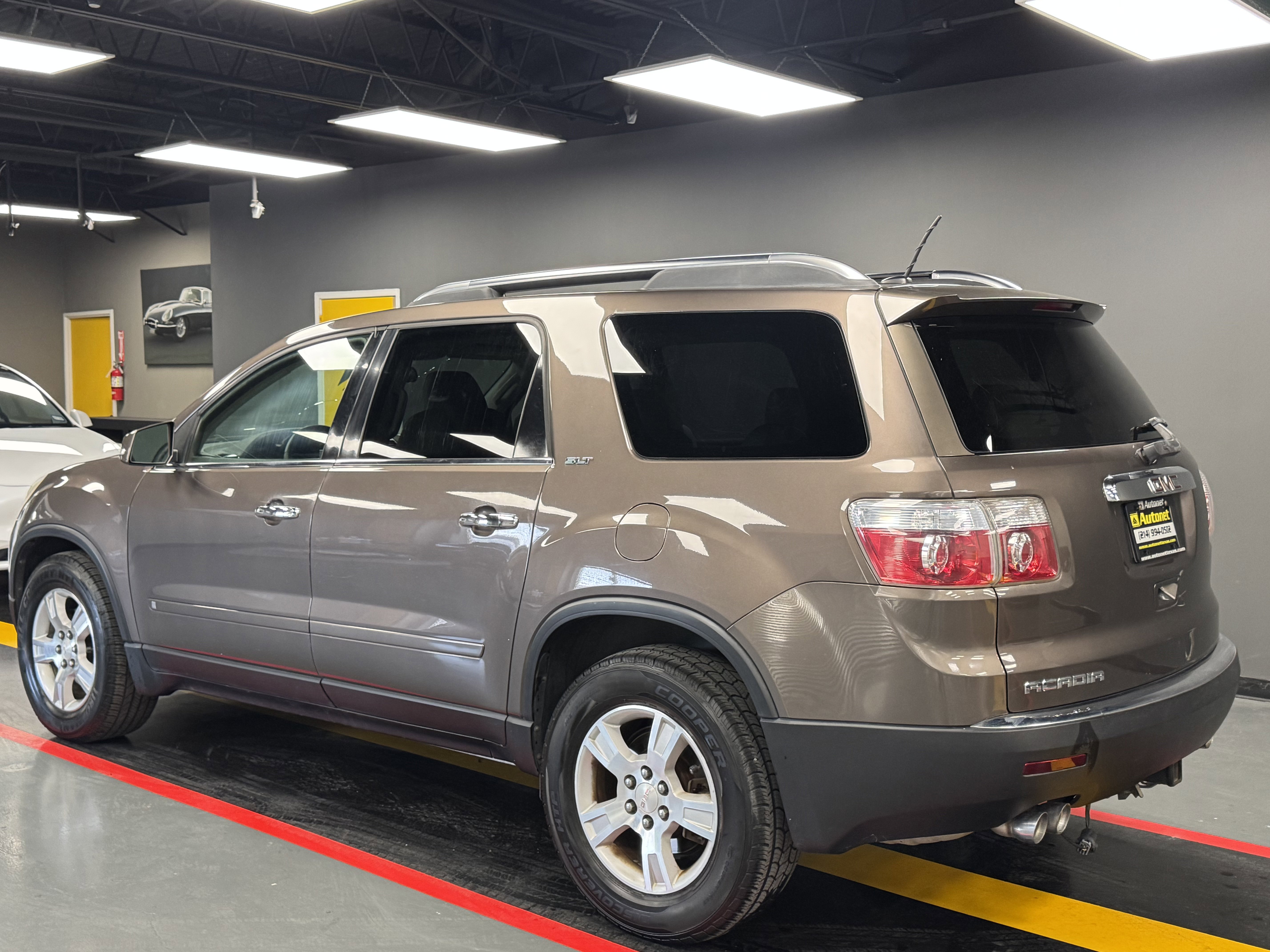 Used 2009 GMC Acadia SLT image 4