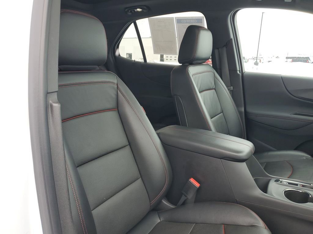 Certified 2023 Chevrolet Equinox RS w/ RS Leather Package image 32