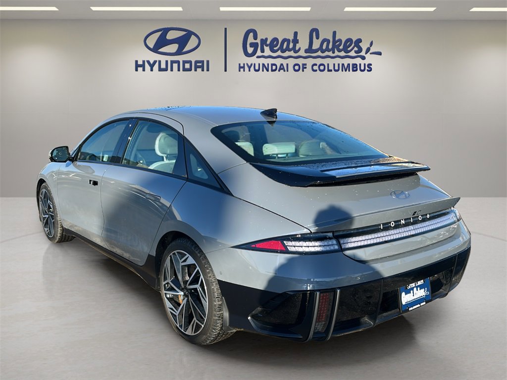New 2024 Hyundai Ioniq 6 Limited image 3