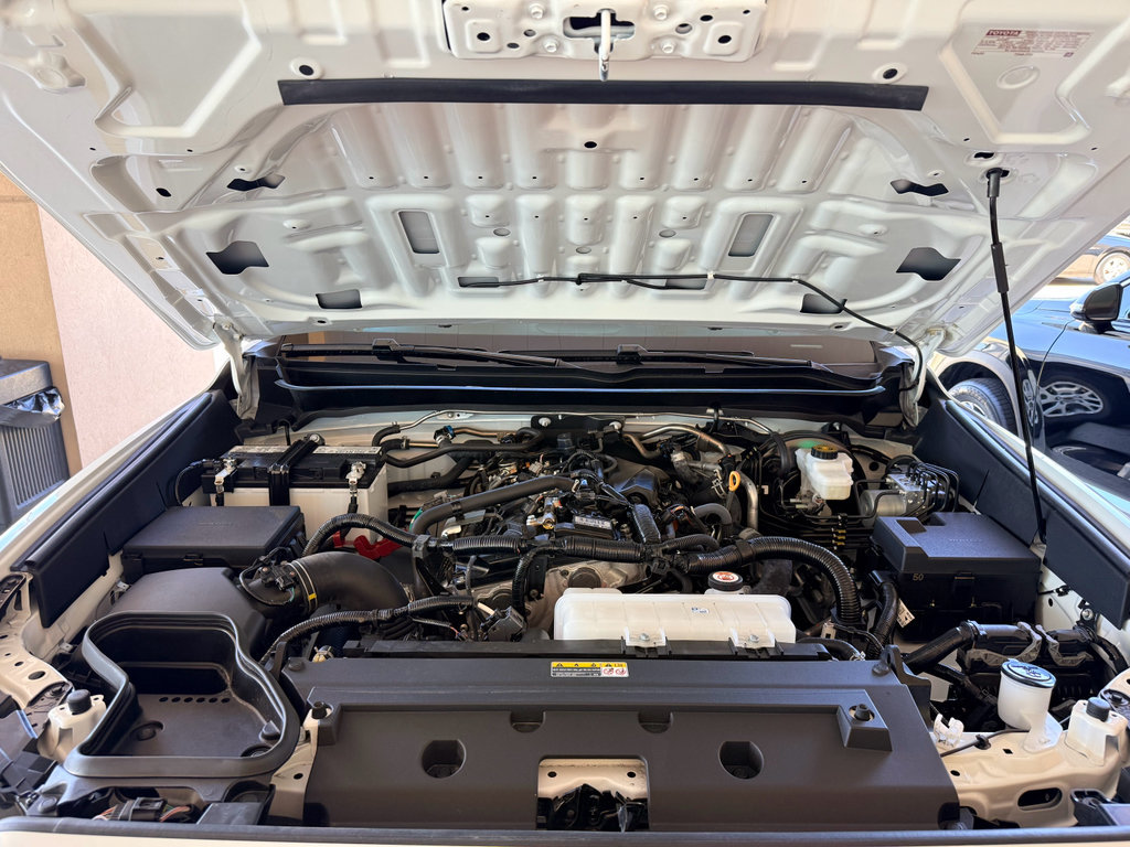 Used 2025 Toyota Tacoma SR5 RWD image 30