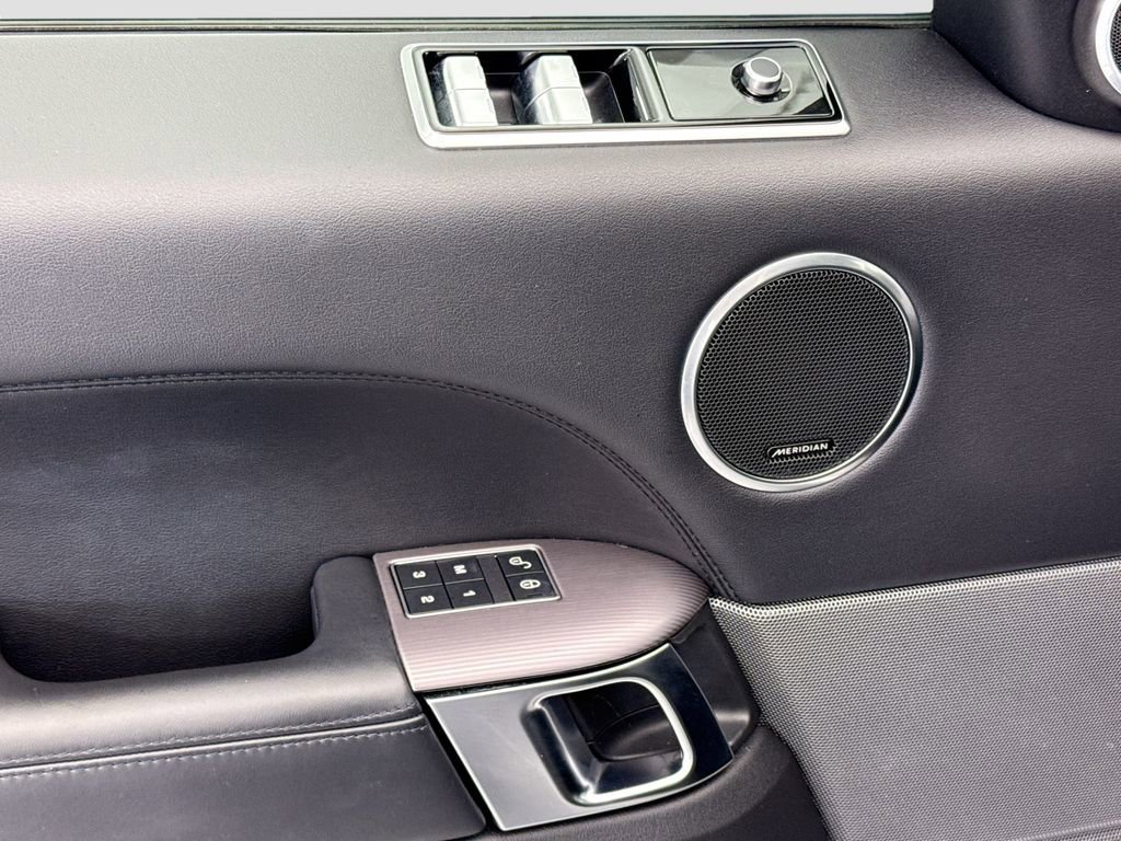 Used 2019 Land Rover Range Rover Sport HSE AWD/4WD image 22