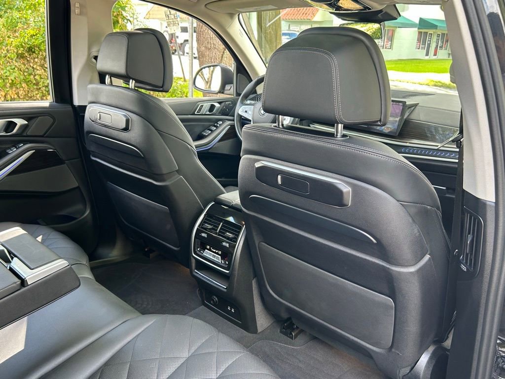 Used 2024 BMW X7 xDrive40i image 43