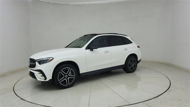 Used 2024 Mercedes-Benz GLC 300 4MATIC w/ AMG Line image 67