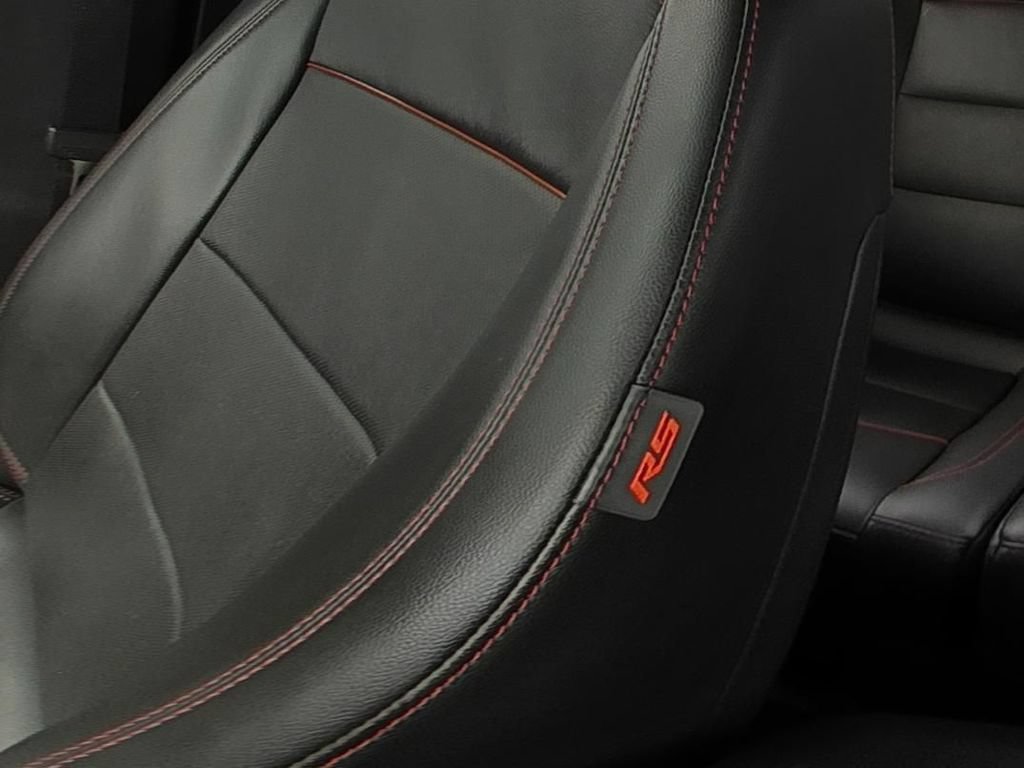 Used 2022 Chevrolet Equinox RS w/ RS Leather Package FWD image 12
