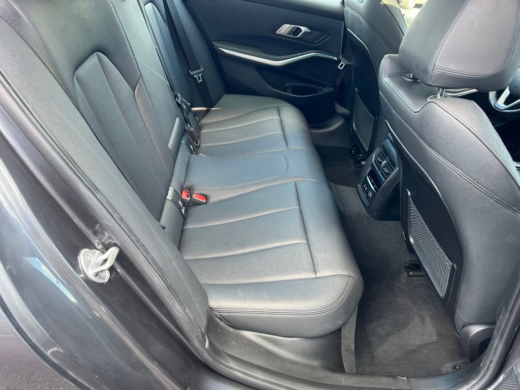Used 2020 BMW 330i Sedan w/ Driving Assistance Package RWD image 25