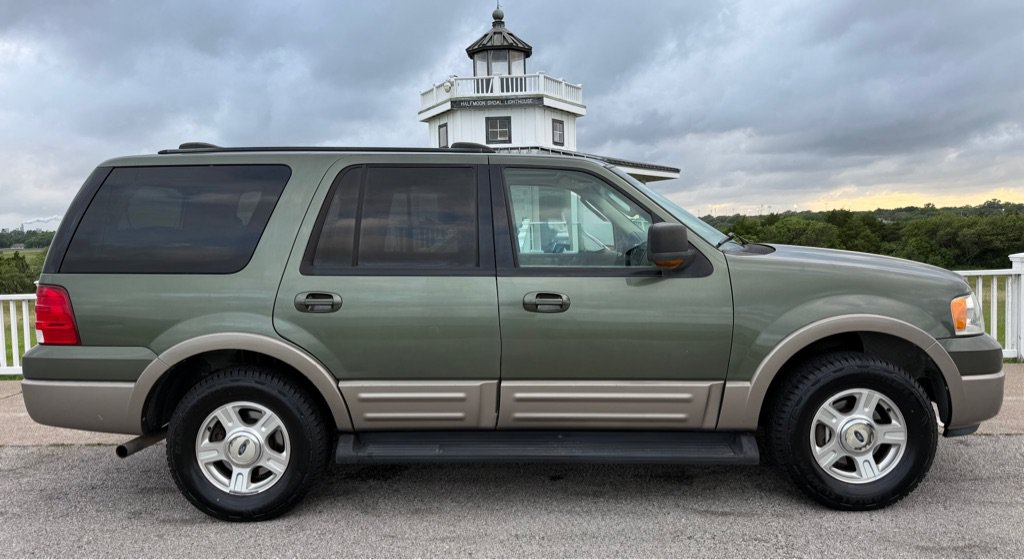 Used 2003 Ford Expedition Eddie Bauer RWD image 4