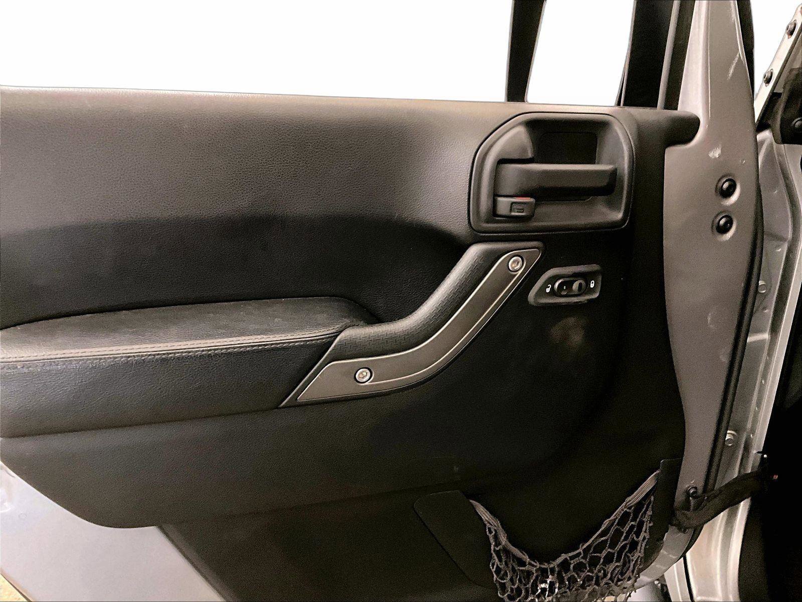 Used 2016 Jeep Wrangler Unlimited Sport AWD/4WD image 23