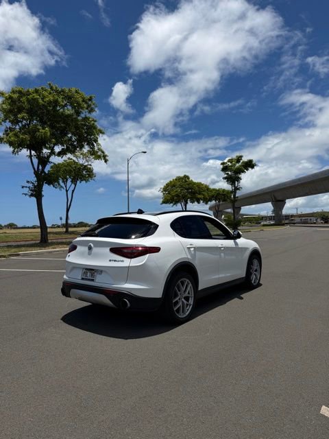 Used 2018 Alfa Romeo Stelvio Ti Sport AWD/4WD image 6