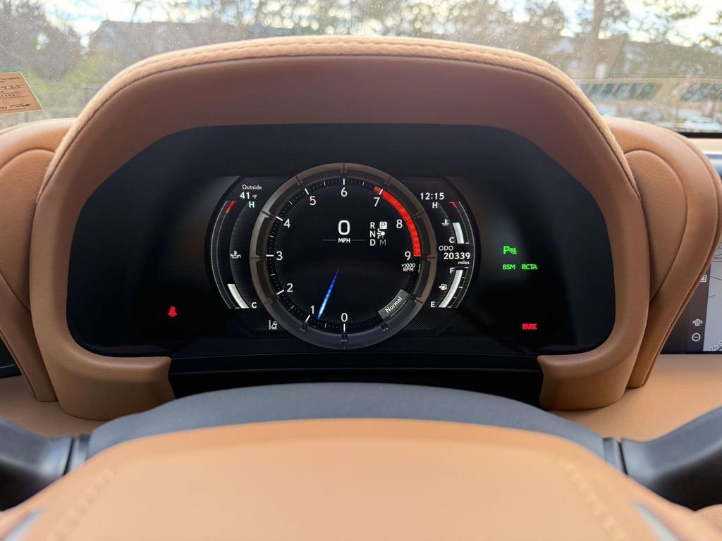 Used 2021 Lexus LC 500 Convertible image 29