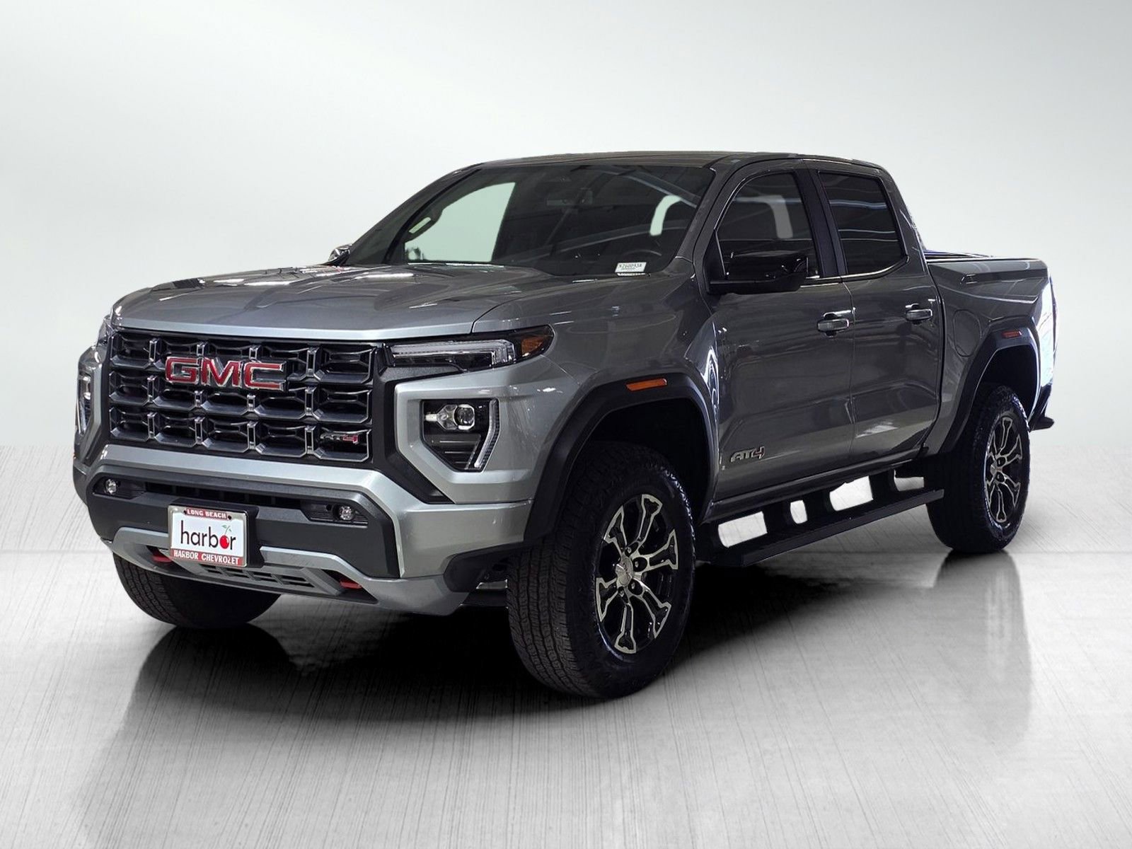 Used 2025 GMC Canyon AT4 AWD/4WD image 3