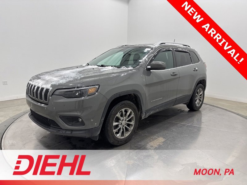 Used 2019 Jeep Cherokee Latitude Plus w/ Cold Weather Group image 3
