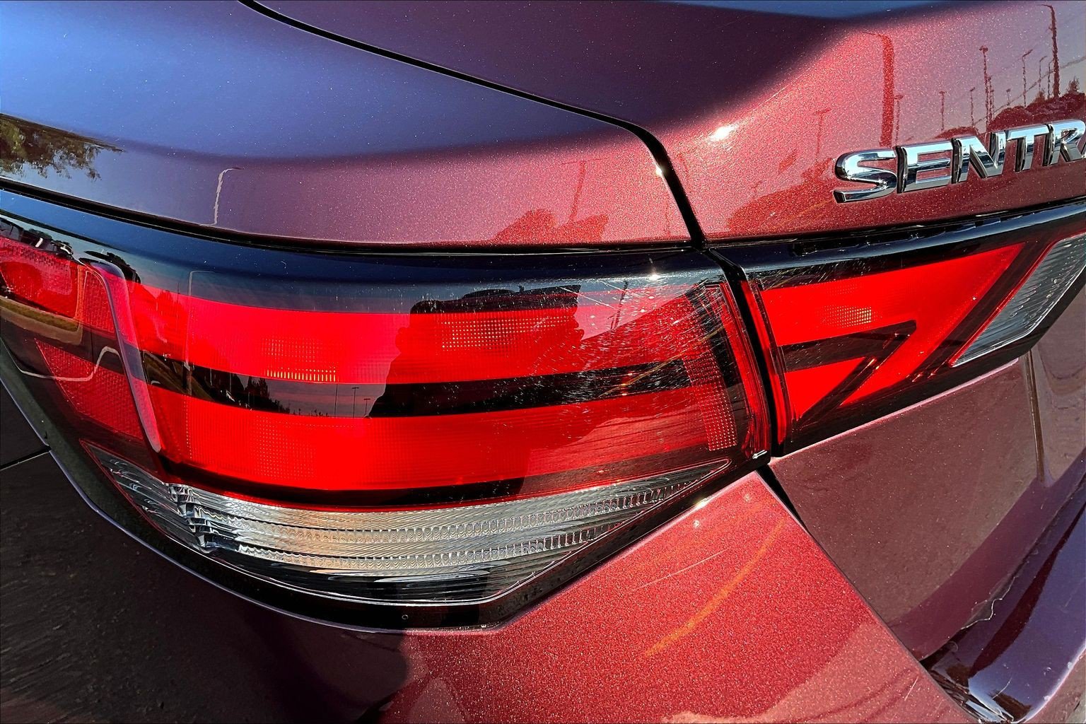 Used 2024 Nissan Sentra SV FWD image 23
