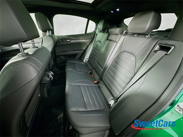 Used 2024 Alfa Romeo Stelvio Quadrifoglio image 13