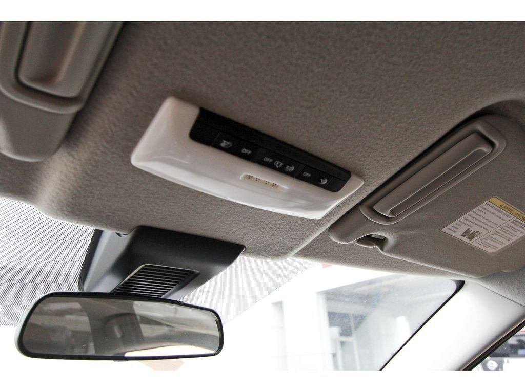 Certified 2025 Nissan Kicks Play S FWD image 21