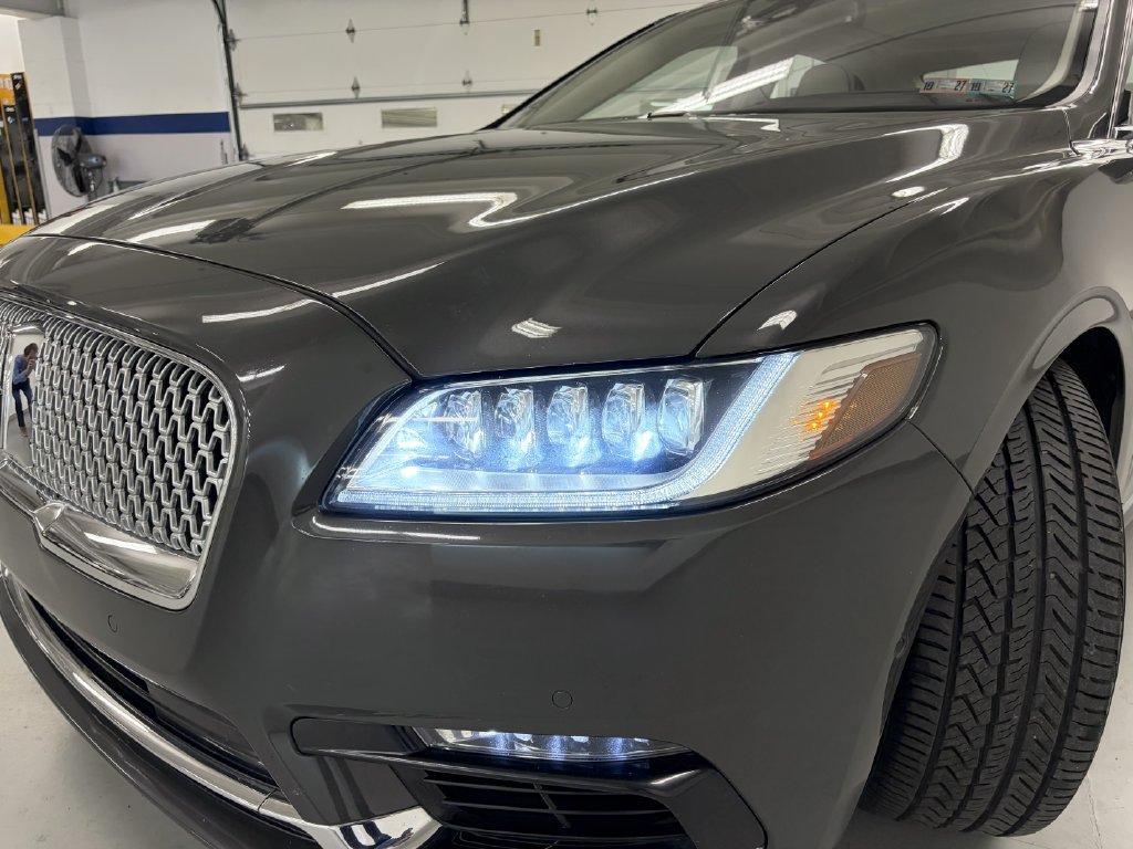 Used 2018 Lincoln Continental Black Label AWD/4WD image 12