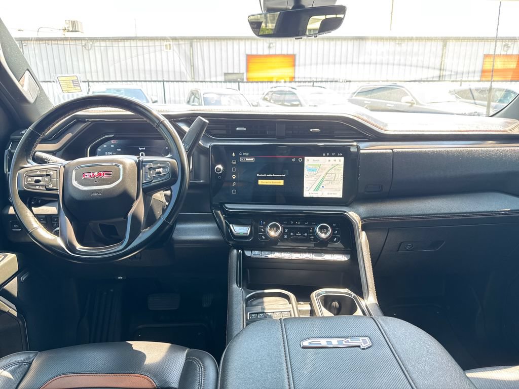 Used 2025 GMC Sierra 2500 AT4 w/ AT4 Premium Plus Package AWD/4WD image 12