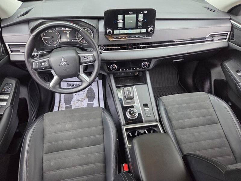 Used 2024 Mitsubishi Outlander Ralliart AWD/4WD image 10