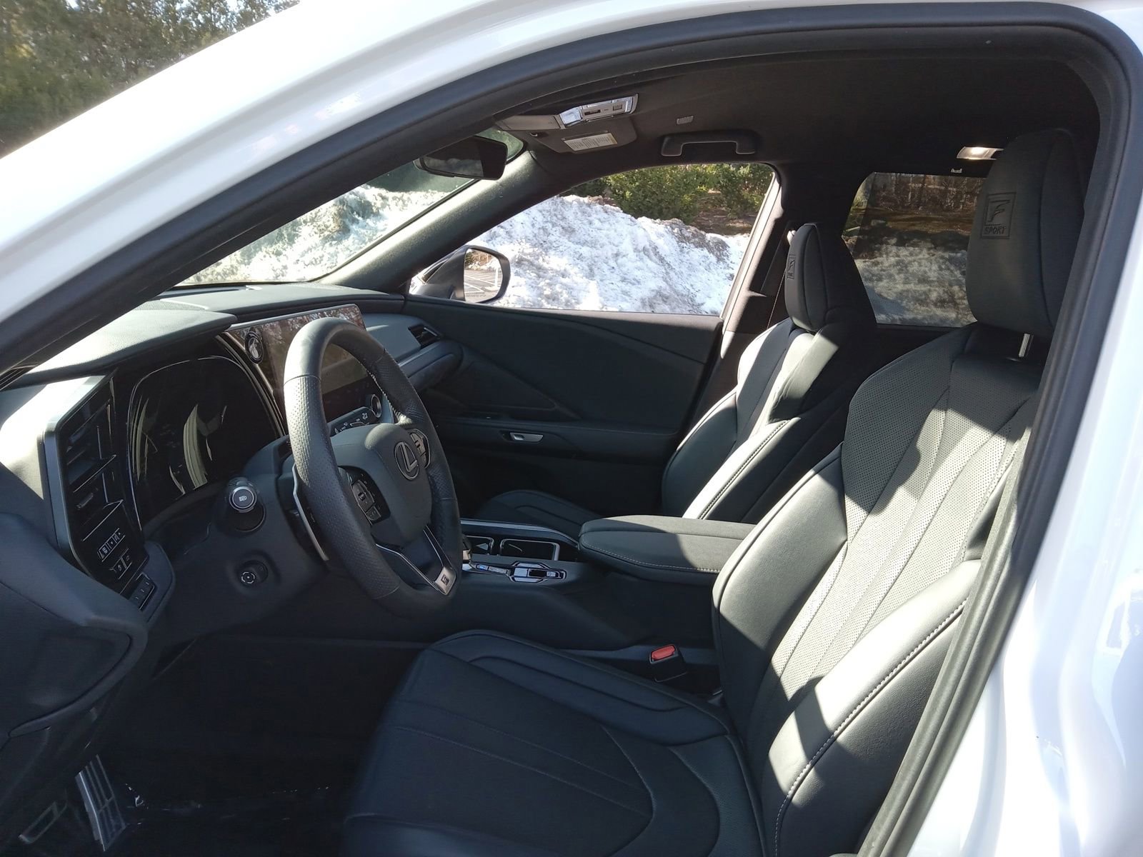 Used 2024 Lexus TX 500h AWD w/ Technology Package image 10