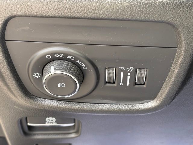 Used 2023 Jeep Grand Cherokee L Summit AWD/4WD image 24