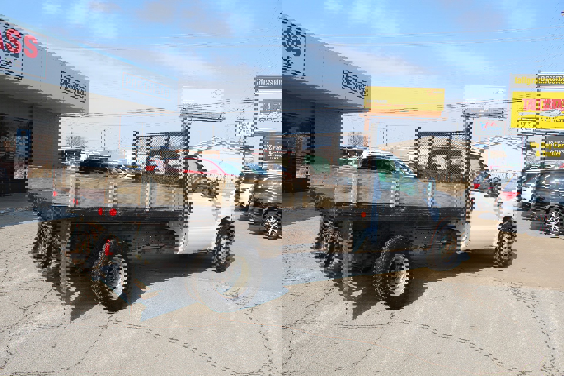 Used 2005 Ford F350 XL image 5