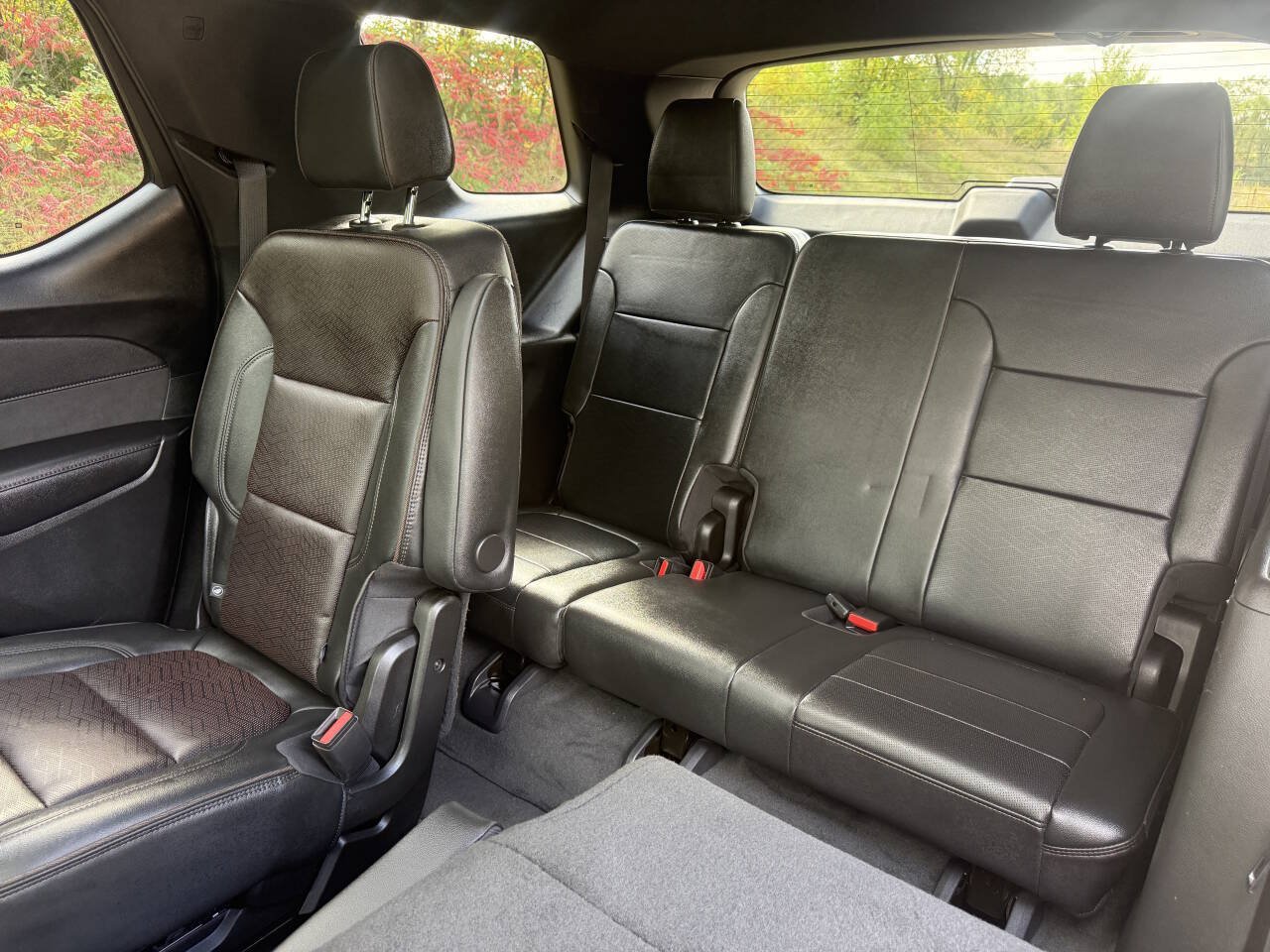 Used 2022 Chevrolet Traverse High Country AWD/4WD image 11