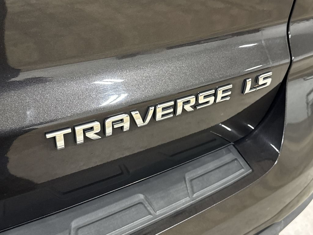 Used 2015 Chevrolet Traverse LS FWD image 26