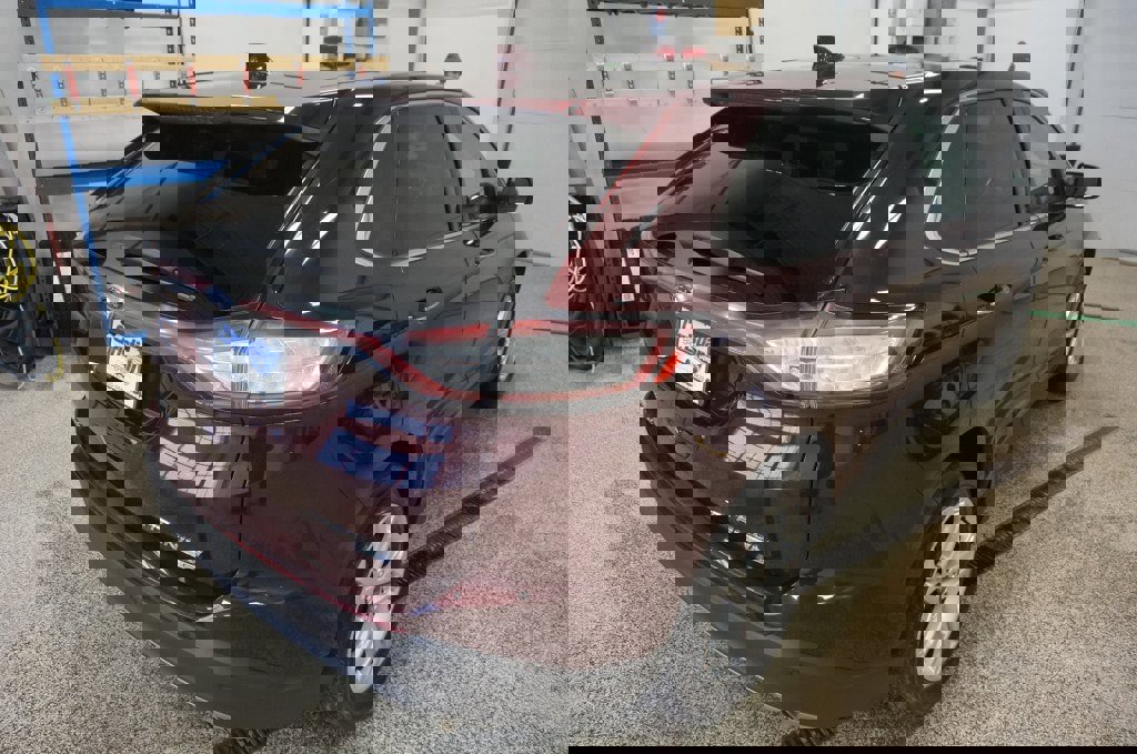 Used 2017 Ford Edge Titanium w/ Equipment Group 301A AWD/4WD image 3