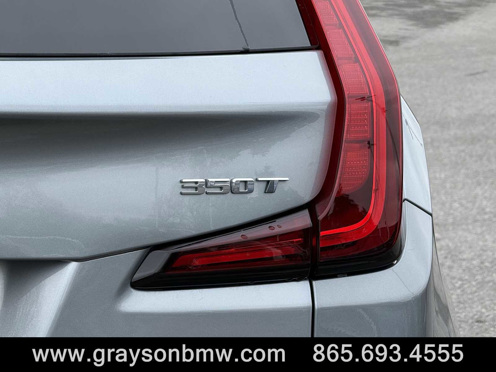 Used 2025 Cadillac XT4 Premium Luxury image 30