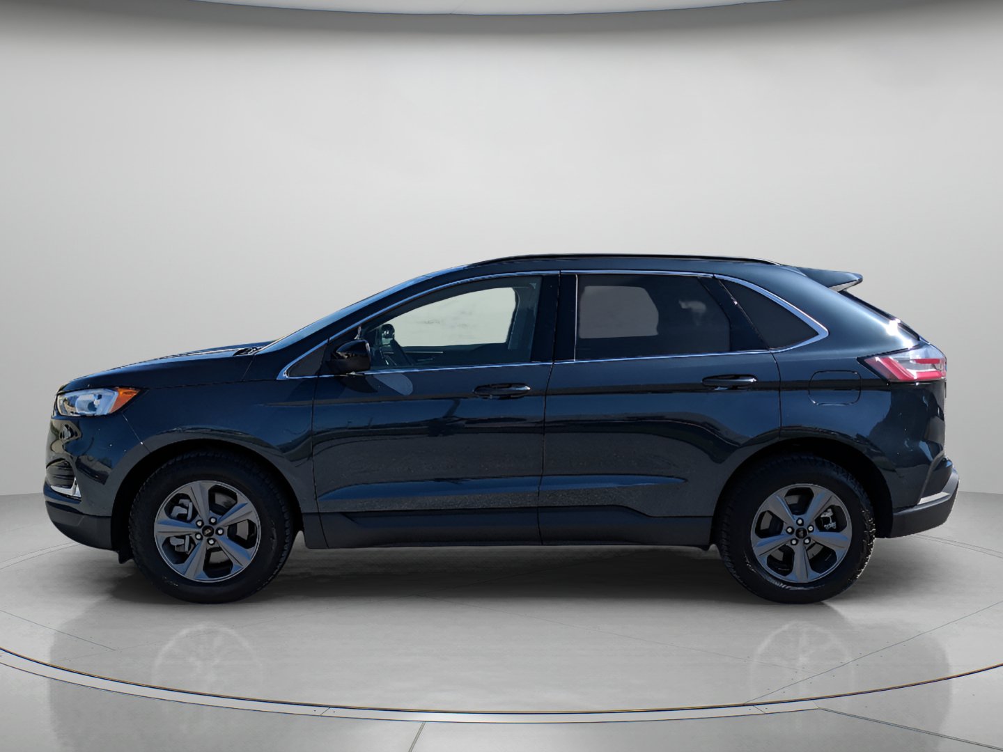 Used 2022 Ford Edge SEL w/ Sport Appearance Package AWD/4WD image 5