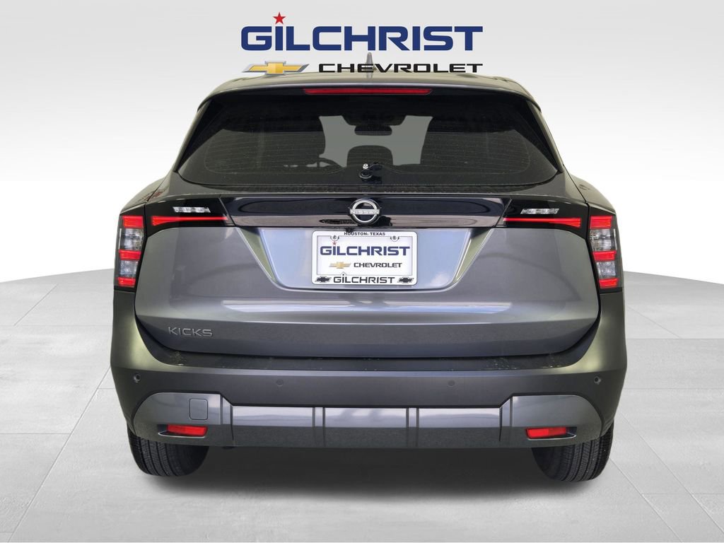Used 2025 Nissan Kicks S image 6