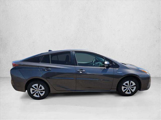 Used 2017 Toyota Prius Two w/ Prius Two Safety Plus Package FWD image 4