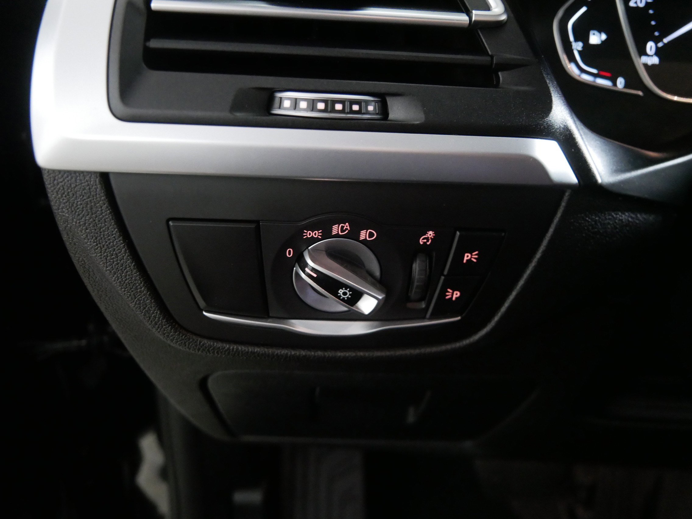 Used 2022 BMW X3 xDrive30i w/ Convenience Package image 26