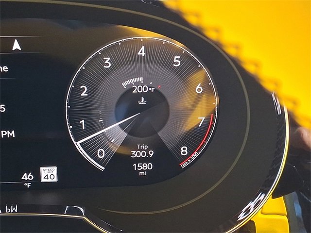 Used 2023 Bentley Bentayga image 23