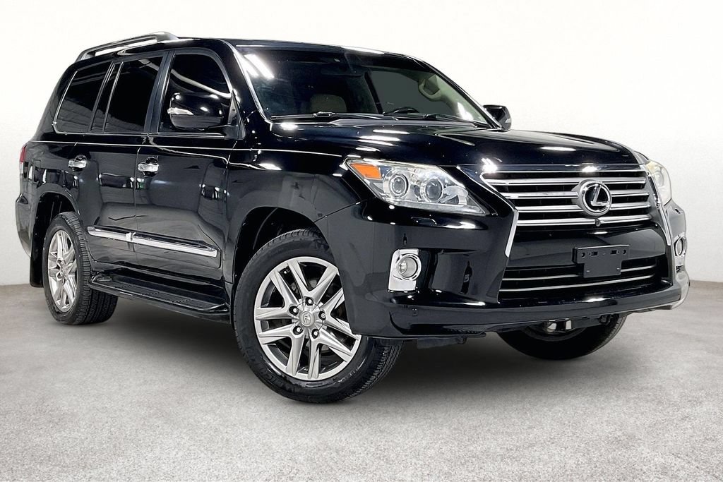 Used 2013 Lexus LX 570 4WD w/ Luxury Pkg image 1
