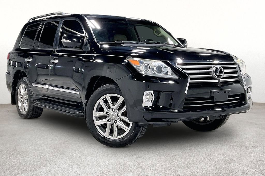Used 2013 Lexus LX 570 4WD w/ Luxury Pkg