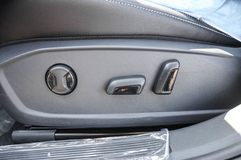 New 2026 Volkswagen Jetta SE FWD image 10