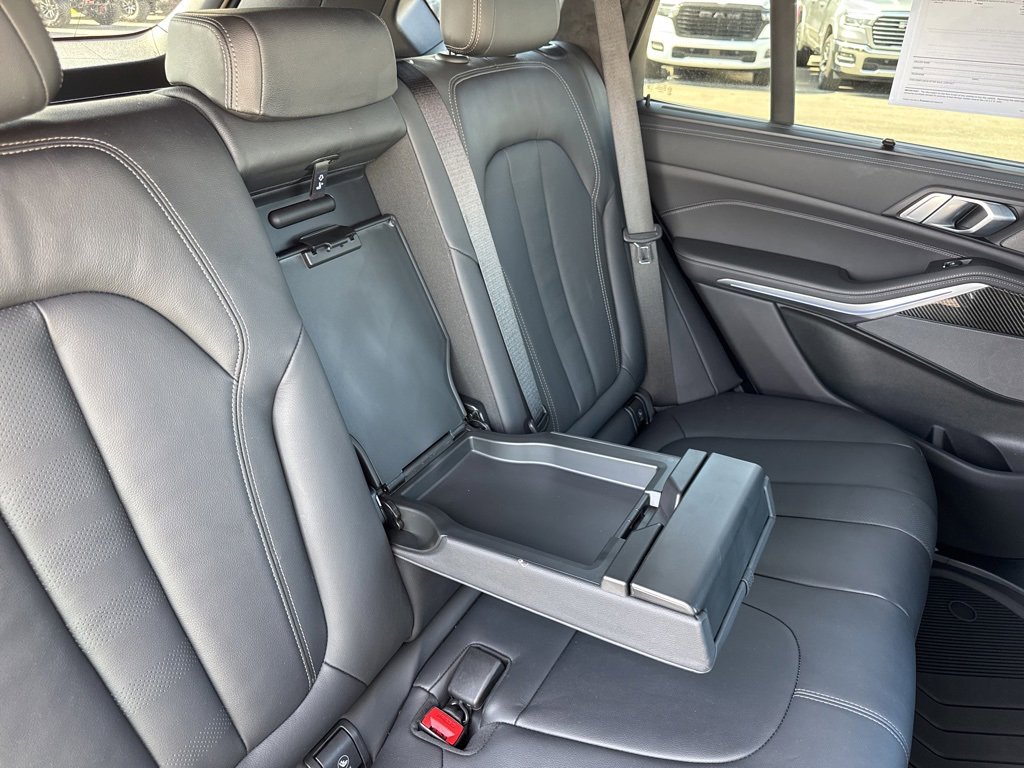 Used 2022 BMW X5 M50i w/ Executive Package image 23