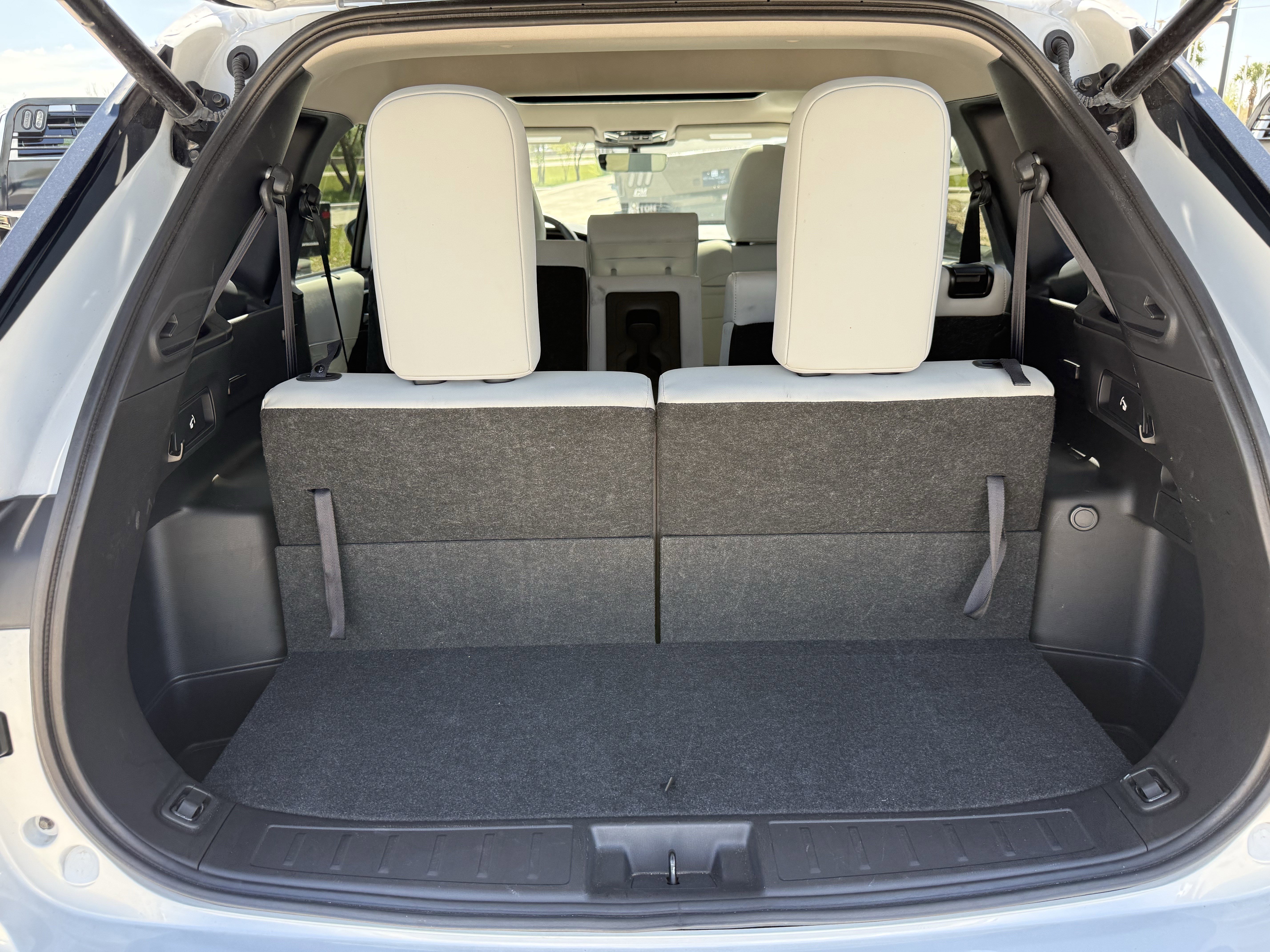 Used 2025 Mitsubishi Outlander SEL image 33