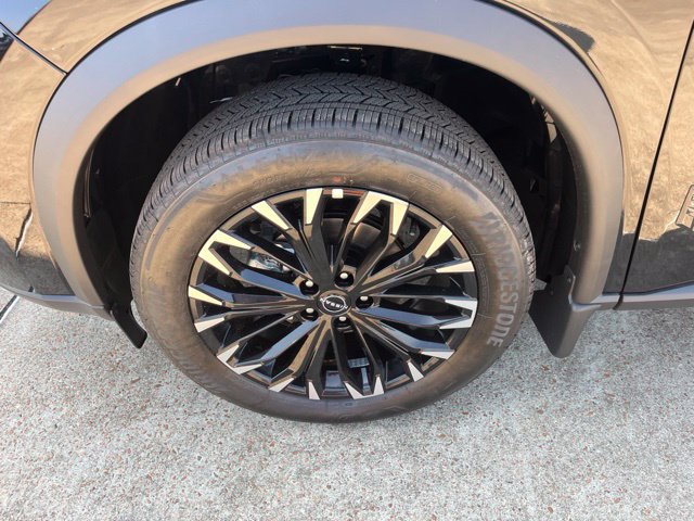 New 2026 Nissan Rogue Dark Armor FWD image 7