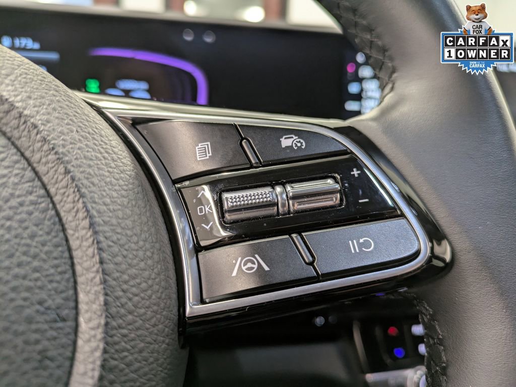 Certified 2025 Kia Seltos S image 18