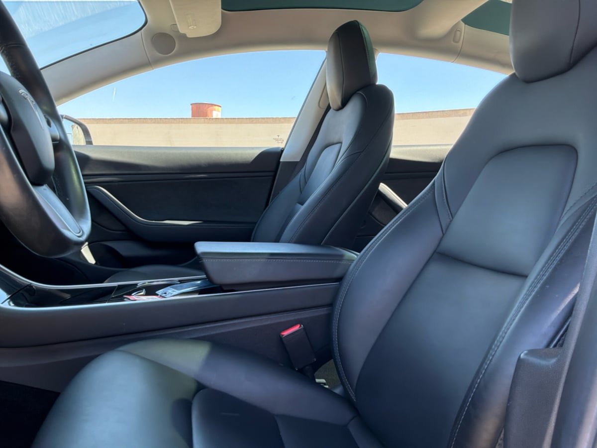 Used 2018 Tesla Model 3 Long Range RWD image 18