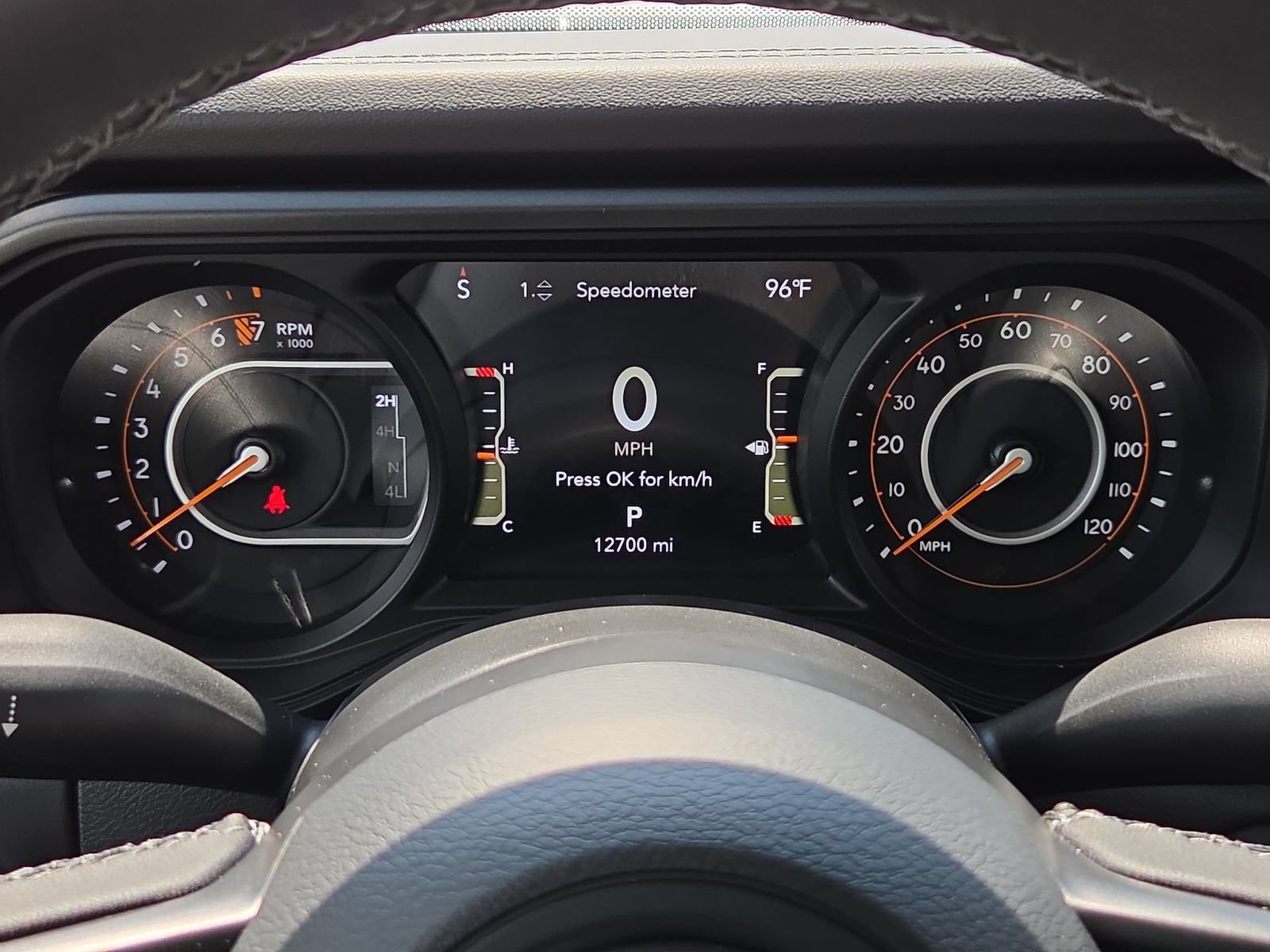Used 2025 Jeep Gladiator Mojave w/ Convenience Group AWD/4WD image 12