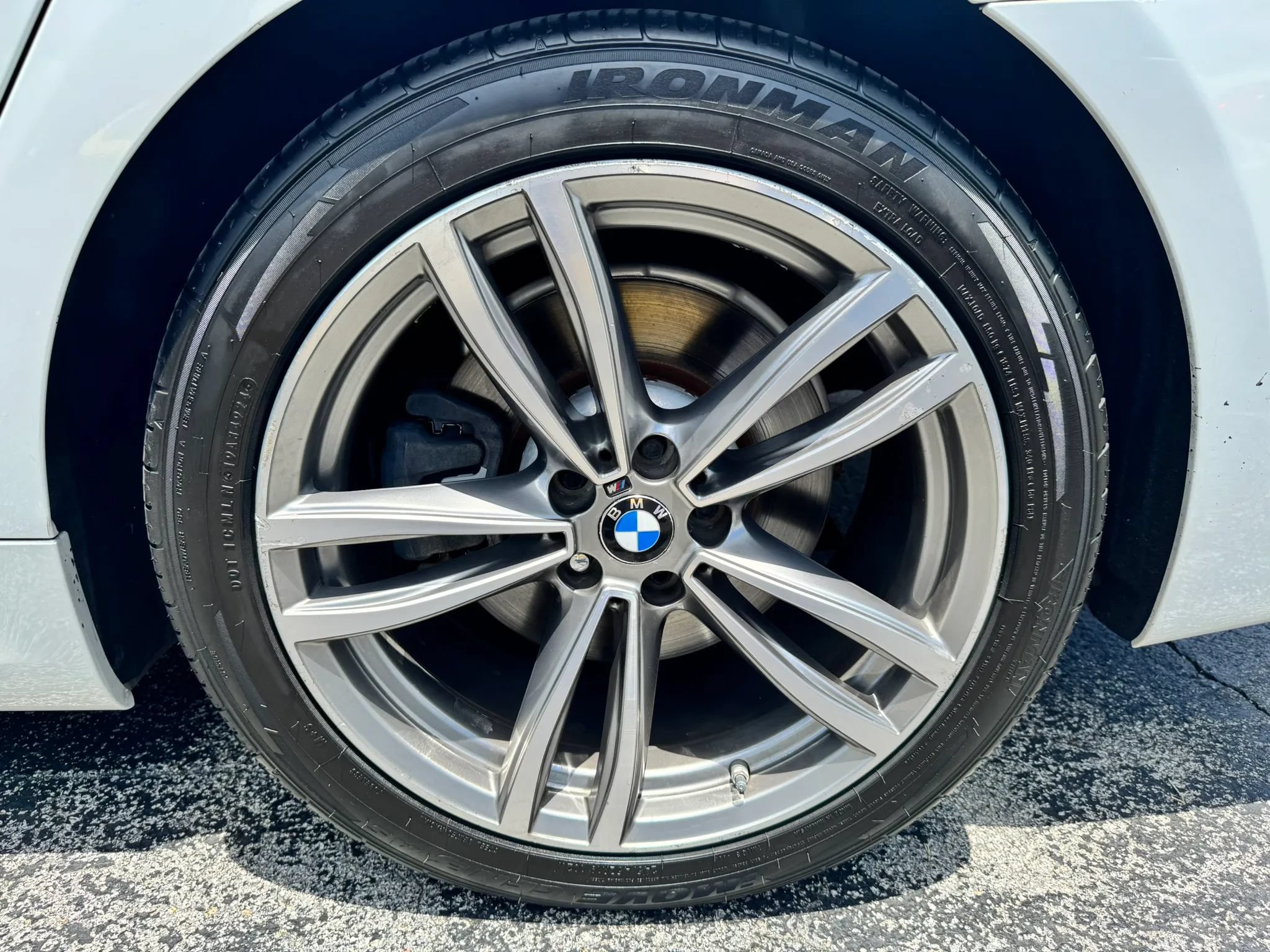 Used 2019 BMW 740i w/ M Sport Package RWD image 53