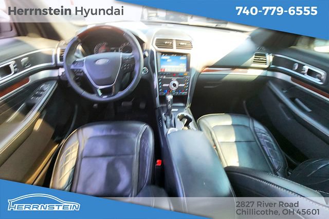 Used 2018 Ford Explorer Platinum AWD/4WD image 10