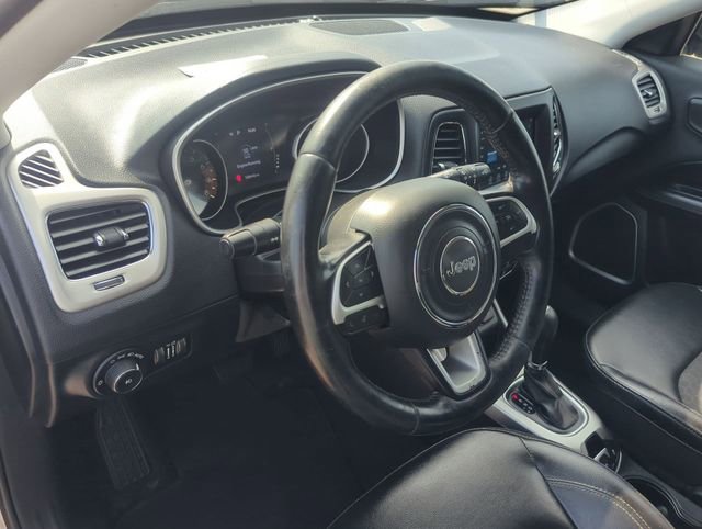 Certified 2020 Jeep Compass Latitude image 12