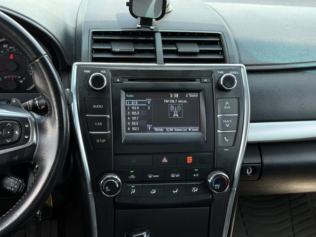 Used 2015 Toyota Camry SE FWD image 17