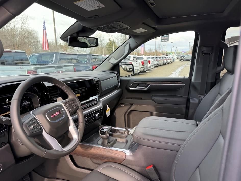 New 2026 GMC Sierra 1500 SLT w/ SLT Premium Package image 10