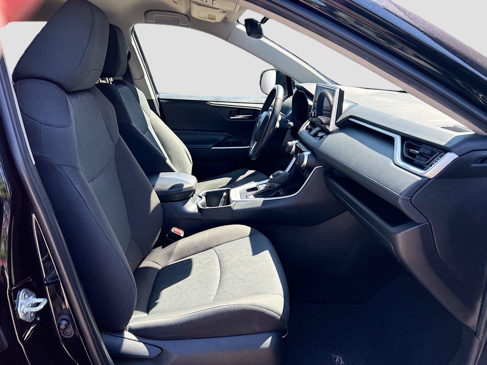 Used 2024 Toyota RAV4 XLE w/ Weather Package AWD/4WD image 15