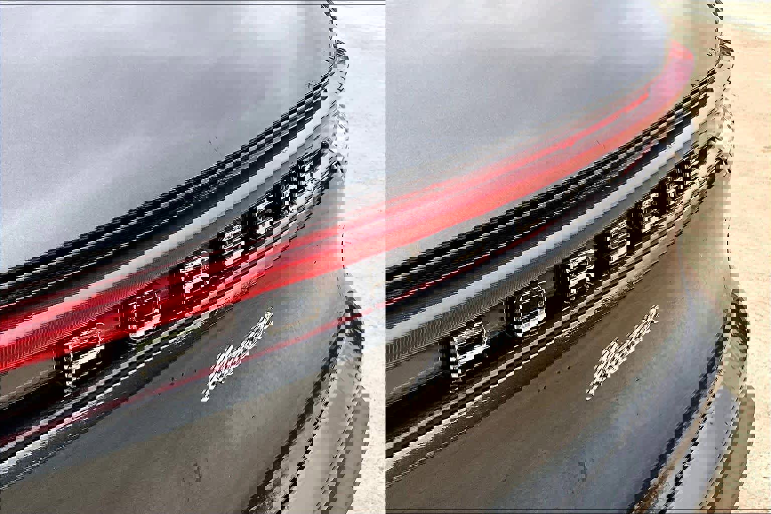 Used 2022 Porsche Macan image 30